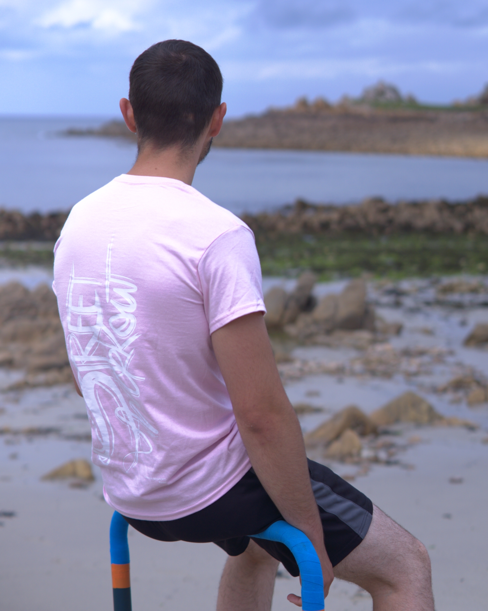 T-Shirt "Pastel" – Image 3
